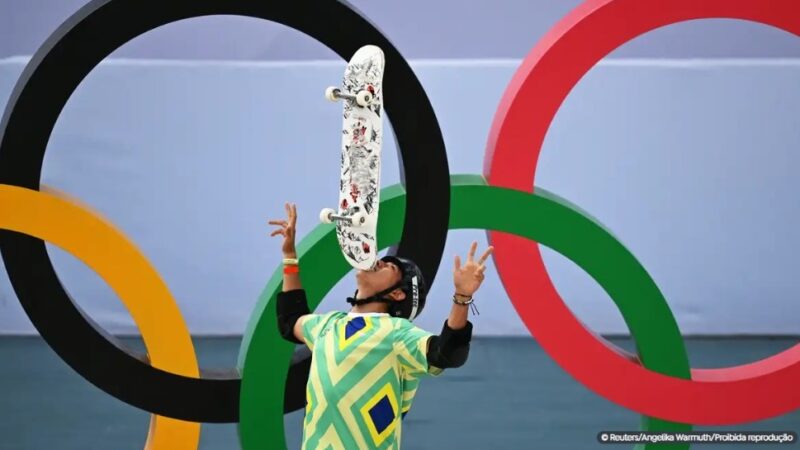 Skate e malabares no pódio: Augusto Akio é bronze no Skate Park