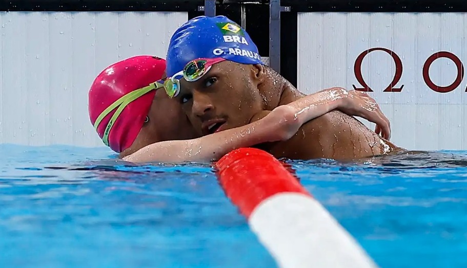 Nadador Gabriel Araújo conquista 1º ouro do Brasil na Paralimpíada